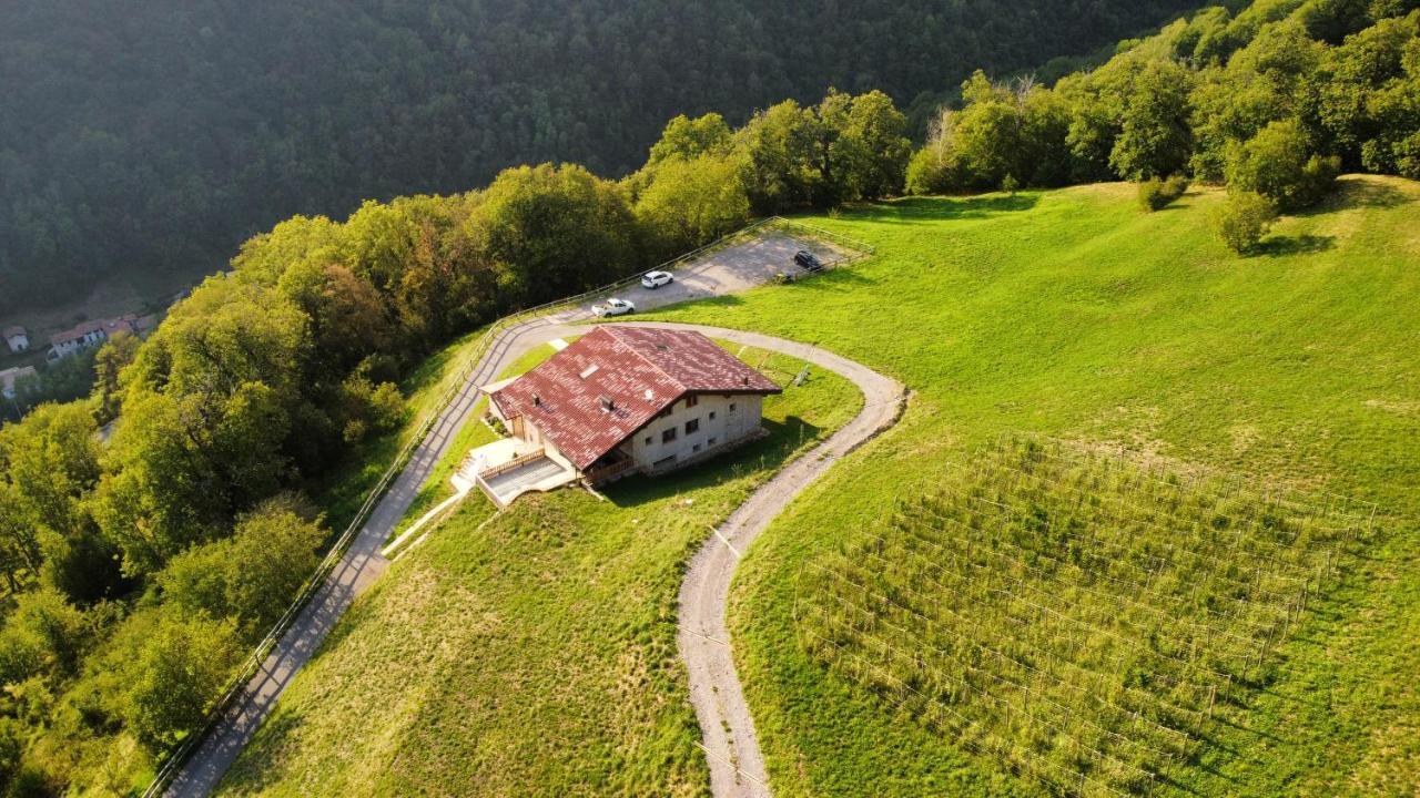 Agriturismo Piane Ono Degno Eksteriør bilde